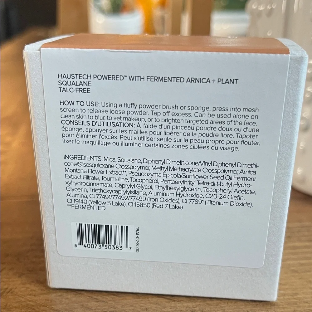 Haus Labs by Lady Gaga bio blurring loose setting powder - deep honey